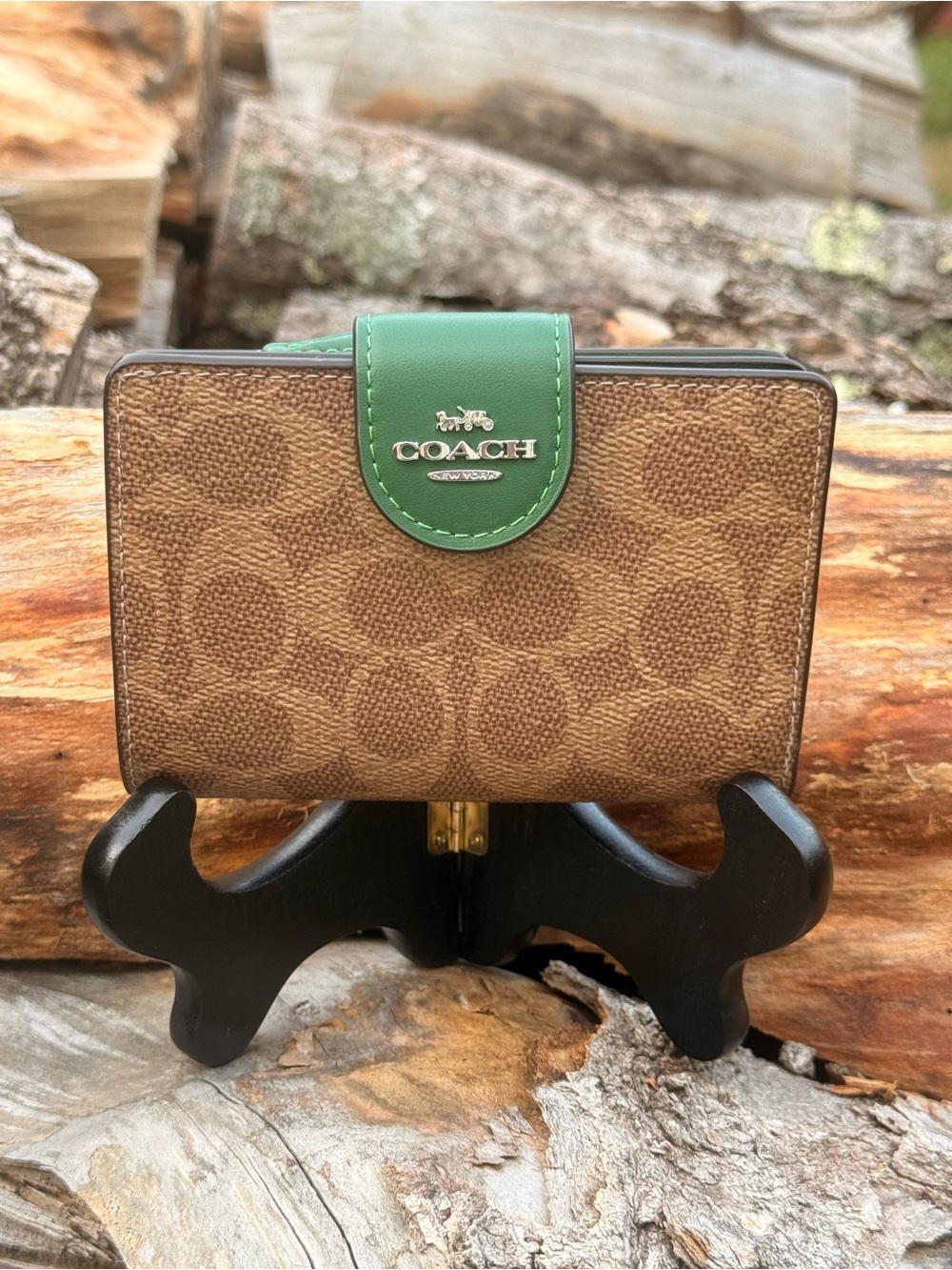 Coach Medium Corner Zip Wallet